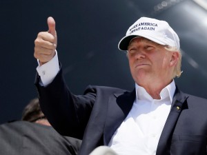 Trump-thumbs-up