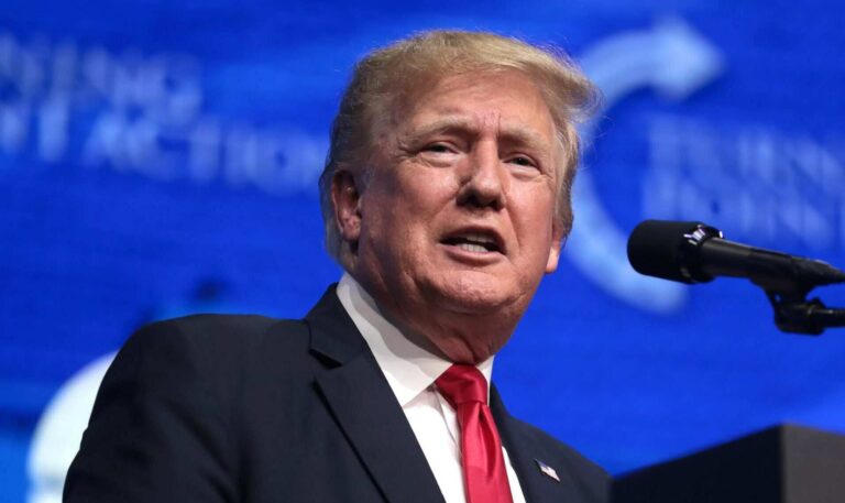 Trump admin denies reports it may fire thousands of health dep't employees: Report
